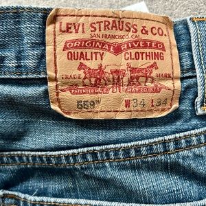 Levi's 559 Straight Jeans Men's Size 34 X 34 Blue Denim Relaxed Fit Mid Rise